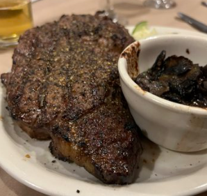 Triple J's signature dishes Prime Rib
Ancho Grilled Filet Mignon
Chicken Fried Chicken